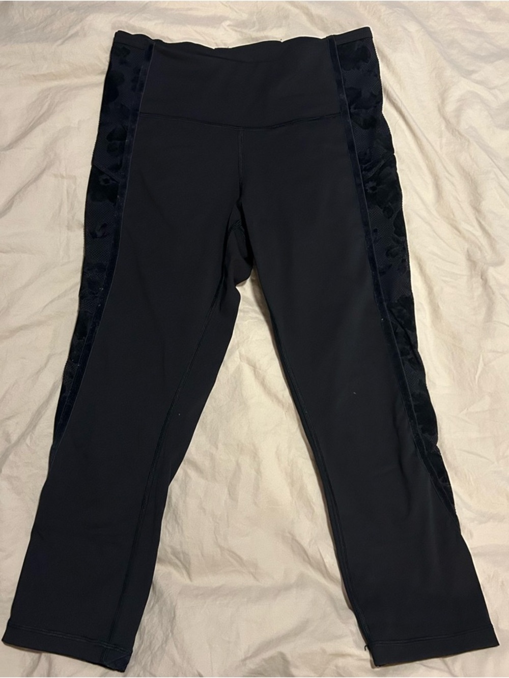 lululemon athletica Black Cropped Leggings with mesh velvet floral Side Panels